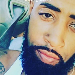 Meet your Posher, Dennis